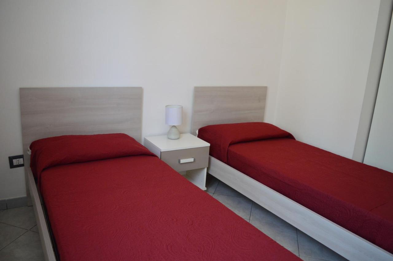 Le Zagare Case Vacanza 克洛帕尼 外观 照片