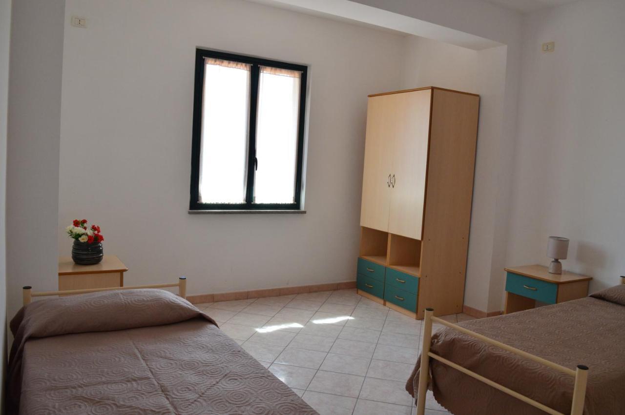 Le Zagare Case Vacanza 克洛帕尼 外观 照片